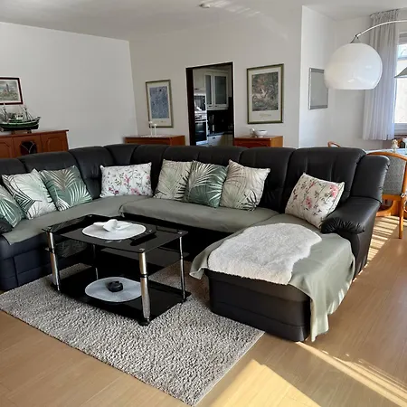 Lichtdurchflutete Grosse شفيلم