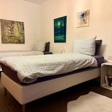 Lichtdurchflutete Grosse *