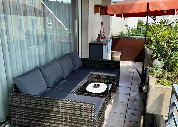 Lichtdurchflutete Grosse アパート